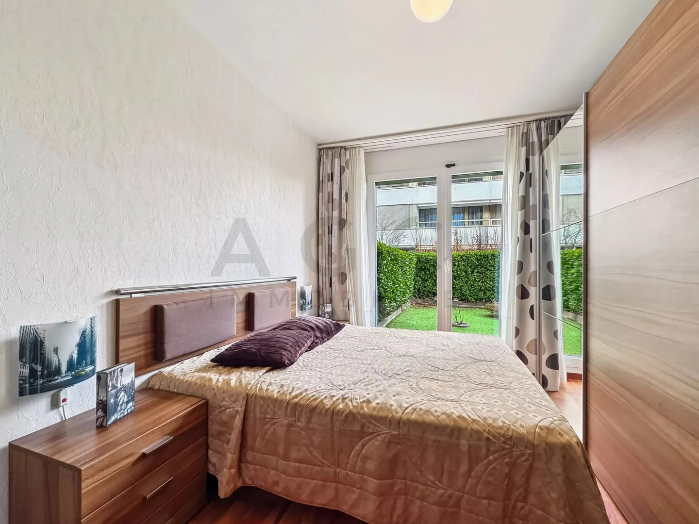 EXCLUSIVITY - Bright 4-room apartment with covered terrace, private garden and garage - Châtelaine - Photo 10 of 13