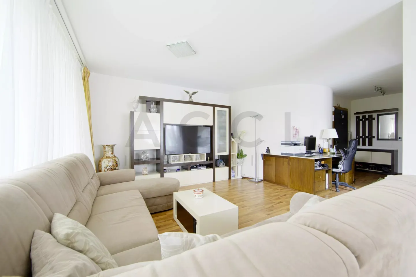 EXCLUSIVITY - Bright 4-room apartment with covered terrace, private garden and garage - Châtelaine - Photo 5 of 13