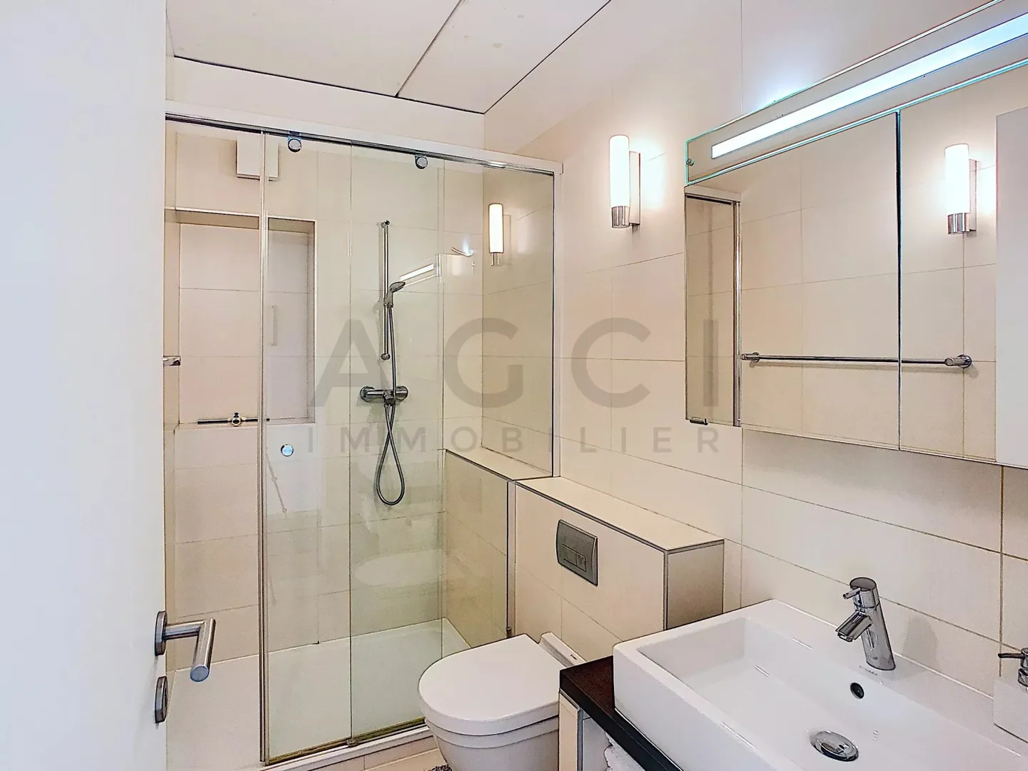 Möbliertes Apartment in Genthod in einer Villa in der Nähe internationaler Organisationen - Foto 8 von 8