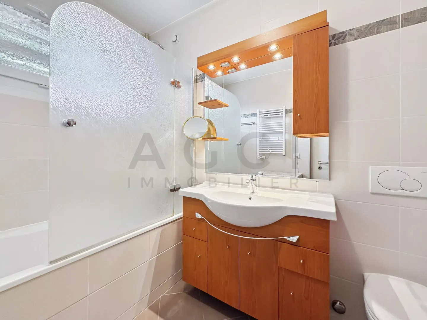 EXCLUSIVITY - Bright 4-room apartment with covered terrace, private garden and garage - Châtelaine - Photo 13 of 13