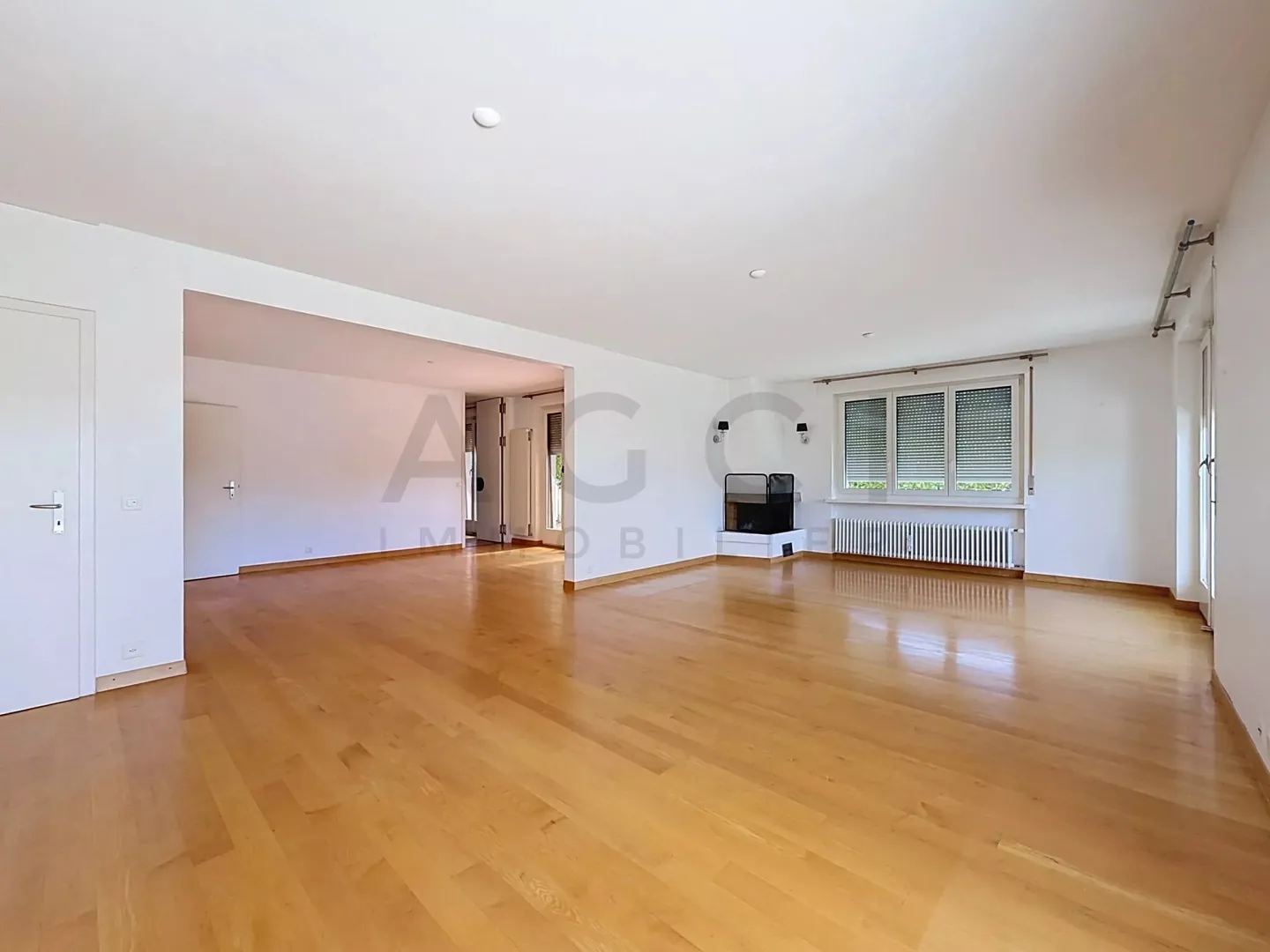 Magnifica villa con vista lago e accesso privato al lago — Anières (Ginevra) - Foto 5 di 13