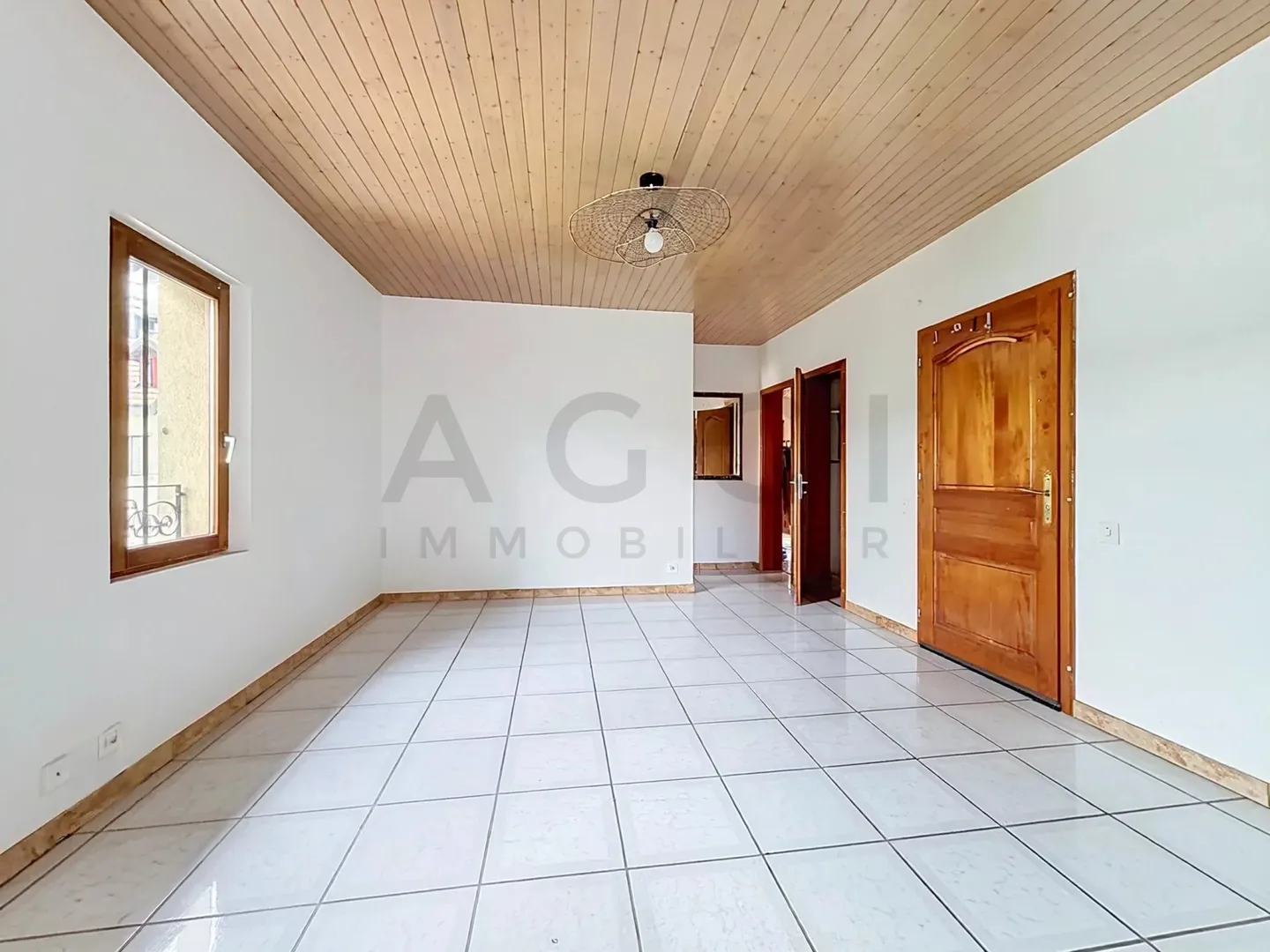Appartement 4 pièces charmant - Photo 2 sur 9
