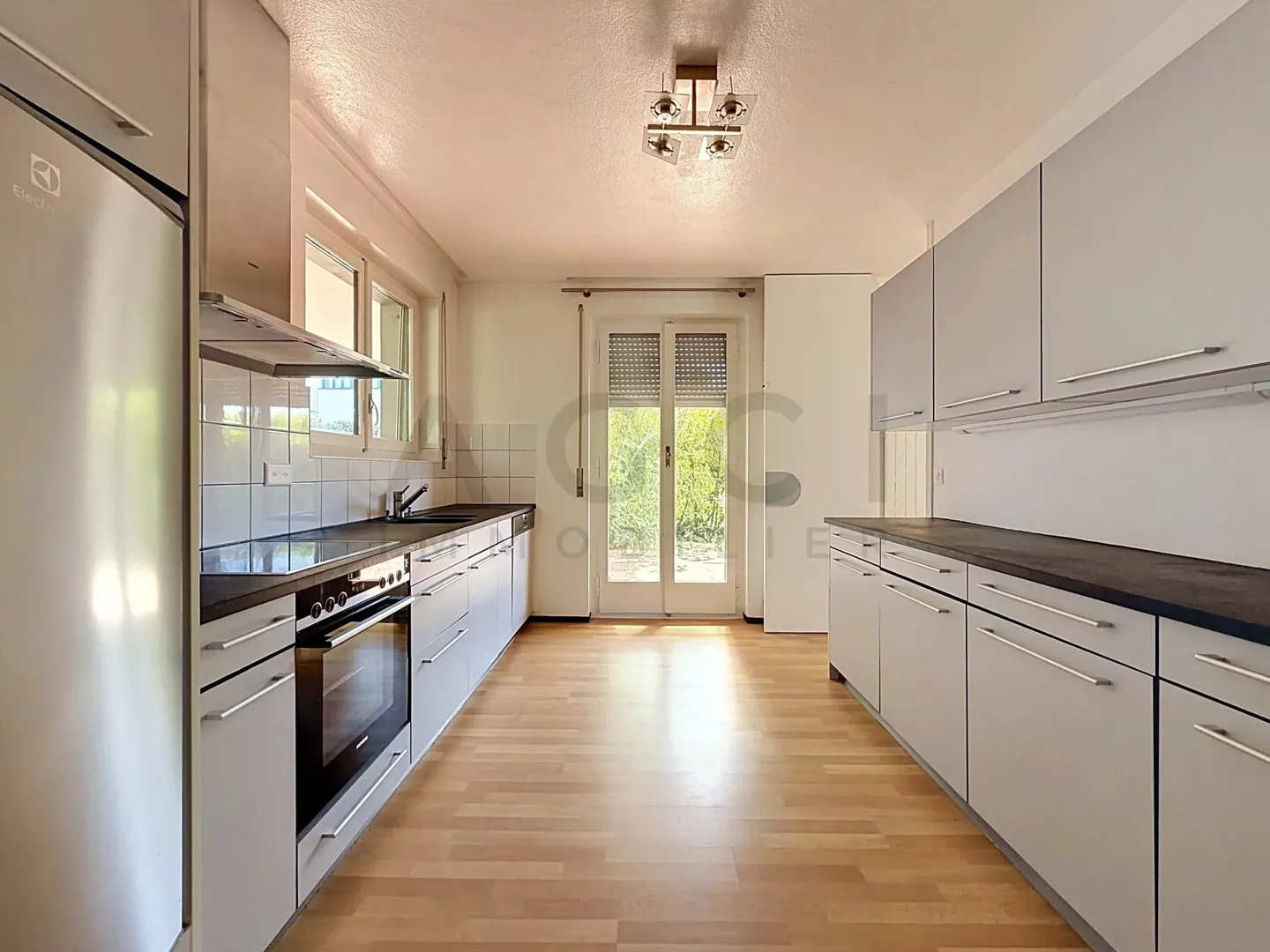 Magnifica villa con vista lago e accesso privato al lago — Anières (Ginevra) - Foto 8 di 13