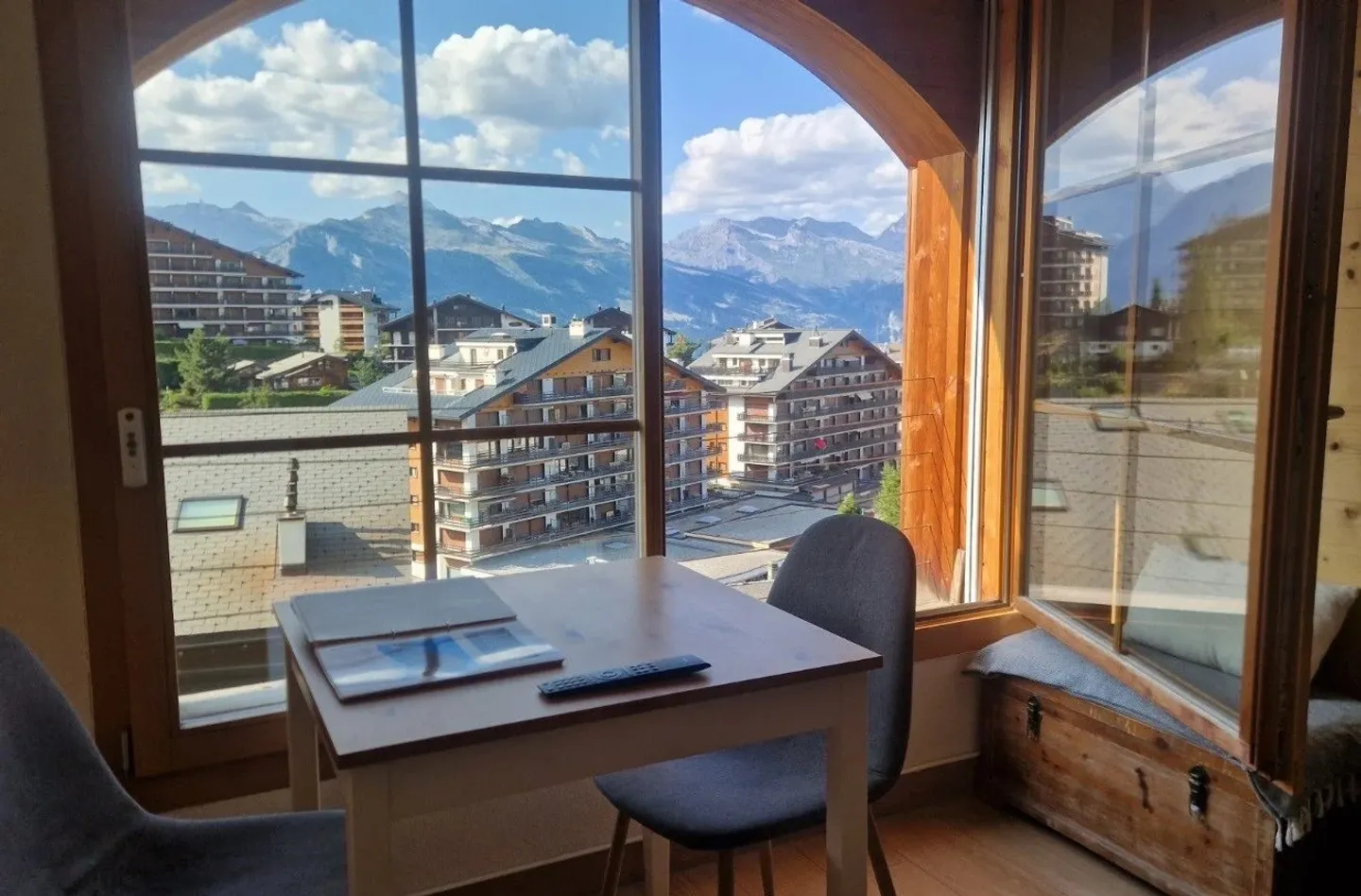 Studio meublé de 24 m² avec vue sur les montagnes - Photo 7 sur 10