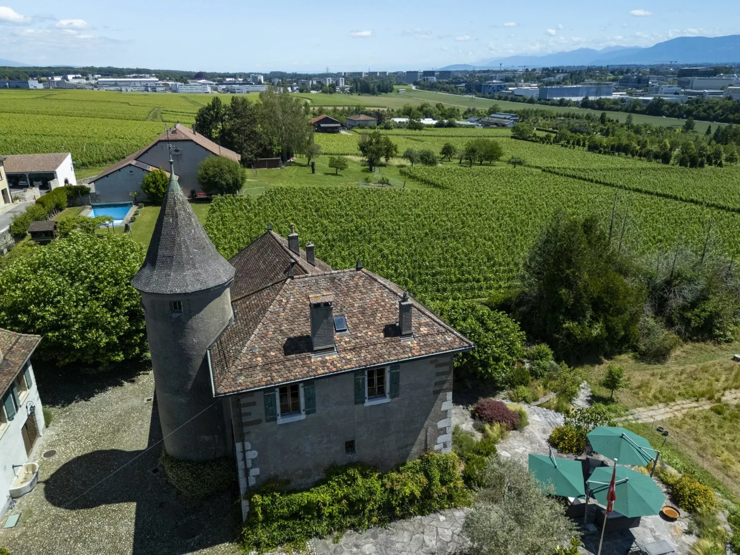 LA TOUR – MAISON FORTE DE BOURDIGNY-DESSOUS - Photo 3 sur 13