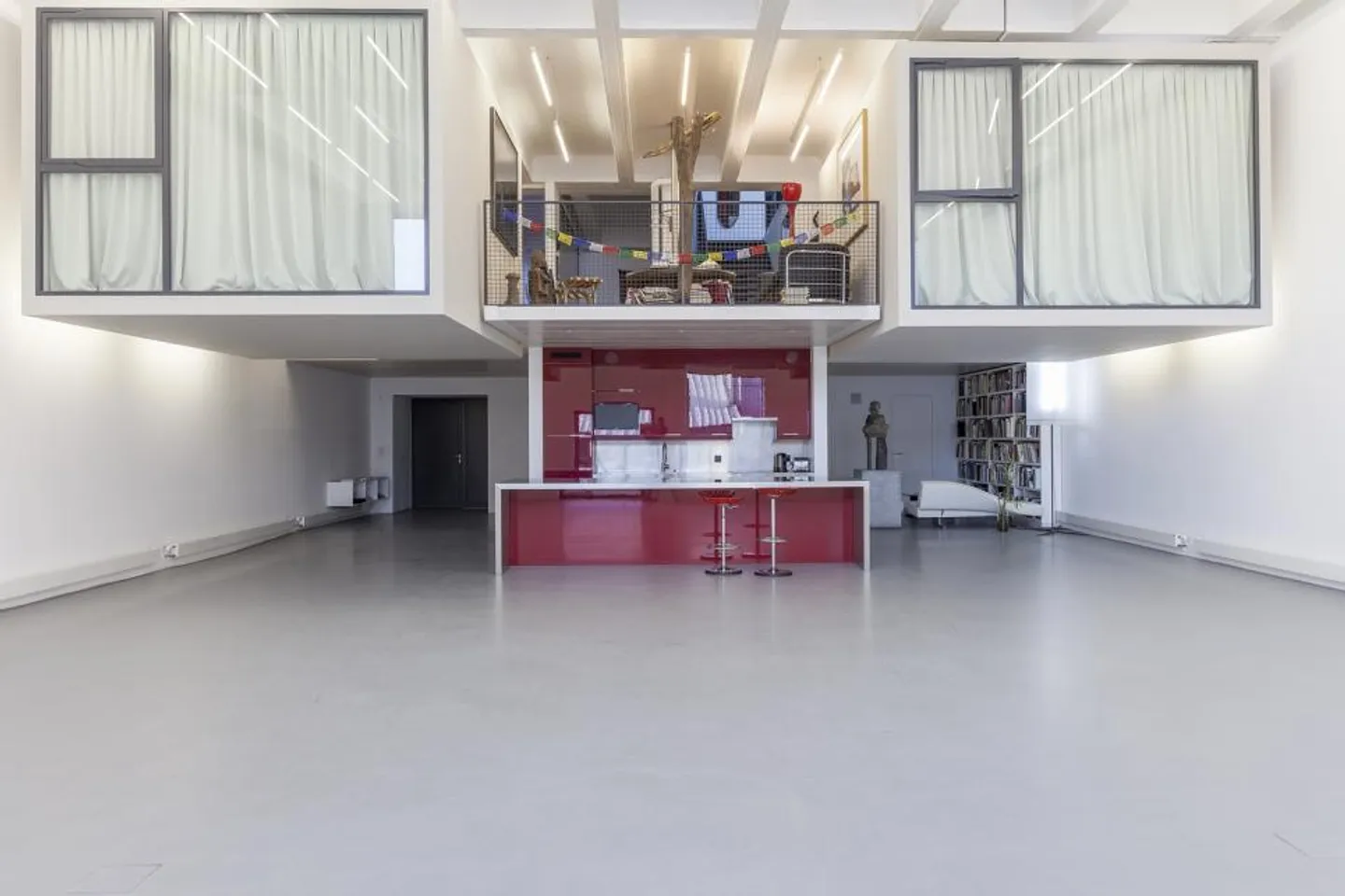 Loft di 395 m² con Terrazza Privata vicino a Pont-Rouge - Foto 2 di 4
