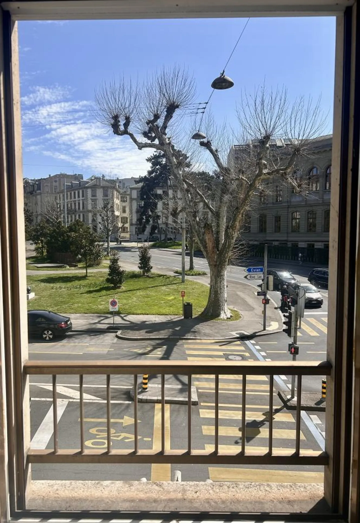 NOVITÀ IN AFFITTO - UFFICIO NEL CUORE DI GINEVRA! - Foto 12 di 13