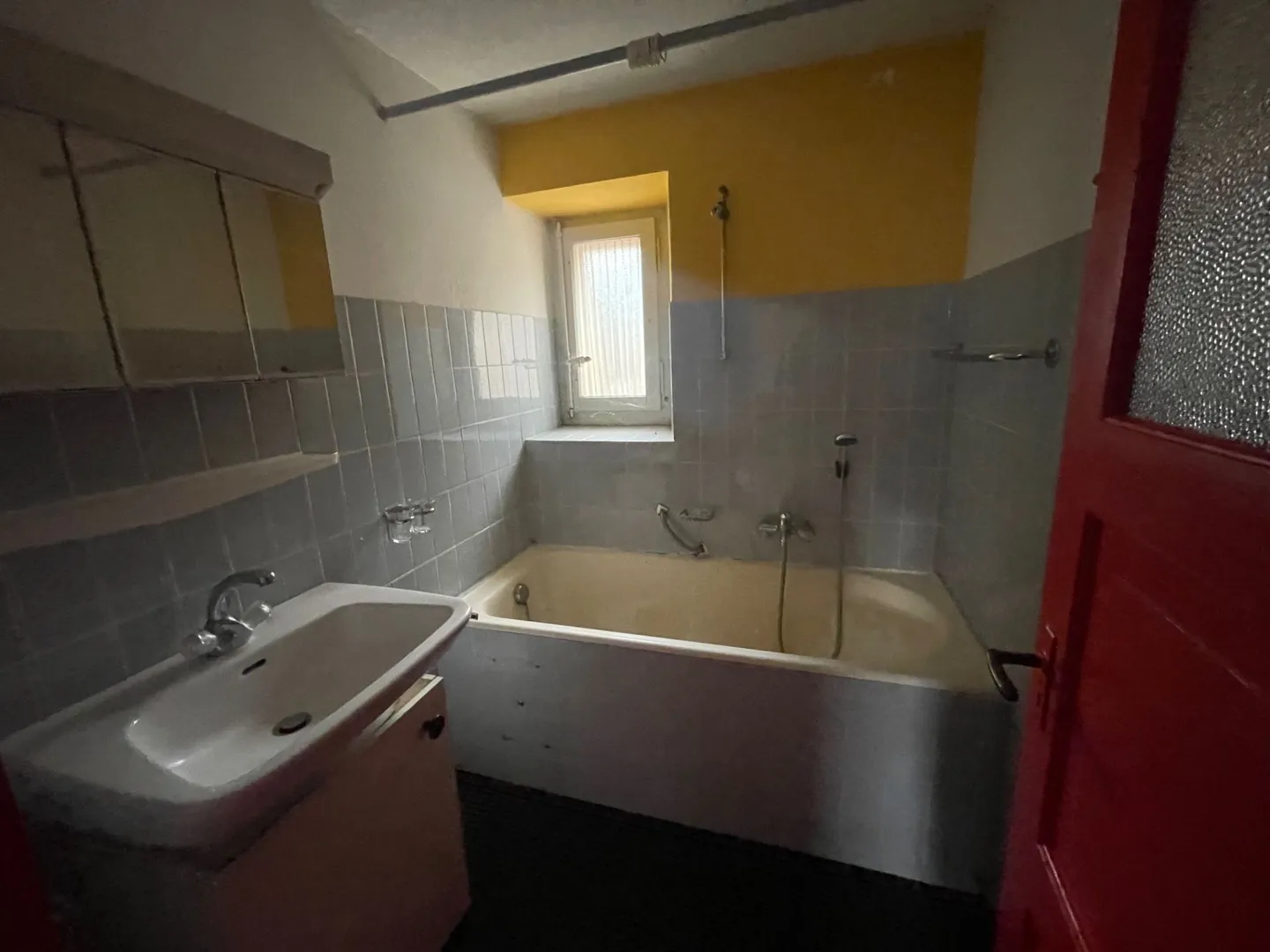 Village house to renovate with 6 rooms in Savièse - Photo 7 of 8
