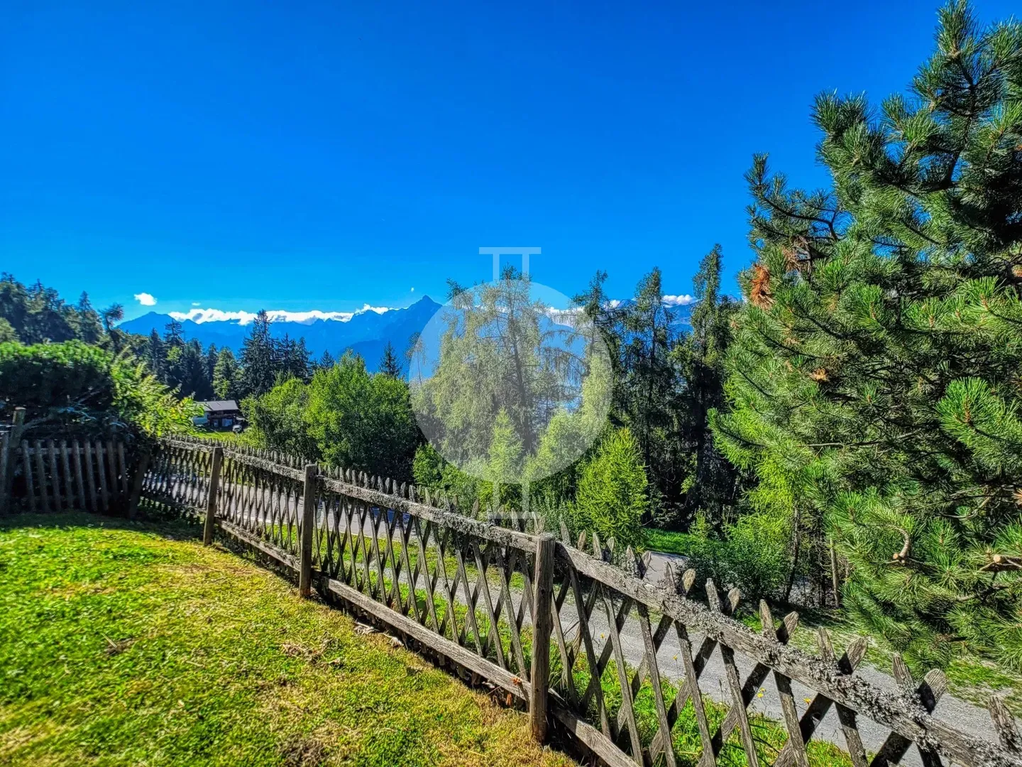 Magnifico appartamento di 3,5 locali al piano giardino situato a Mayens-de-l'Ours - Foto 5 di 10