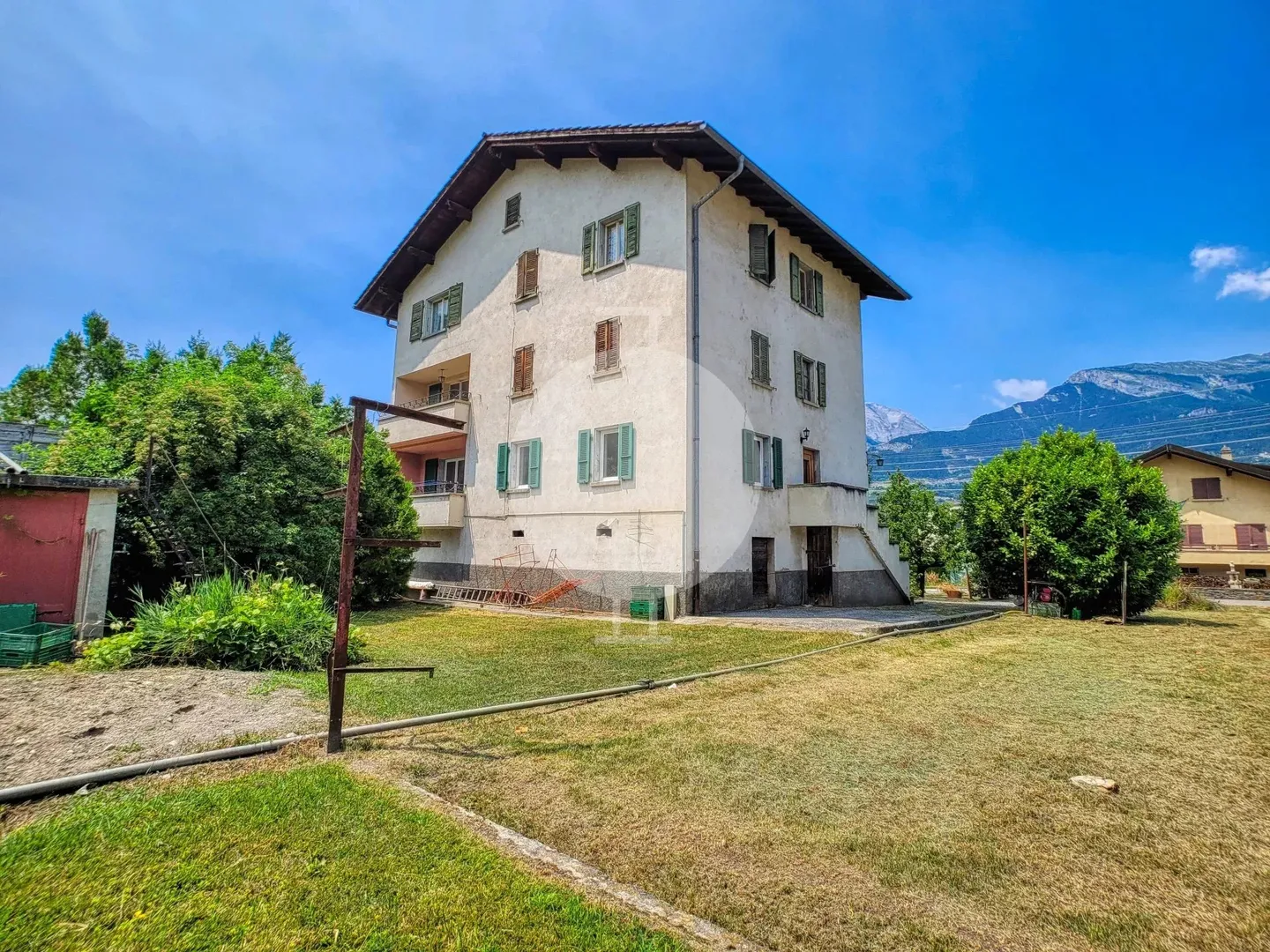 Yield building to renovate in Aproz / Nendaz - Photo 1 of 13