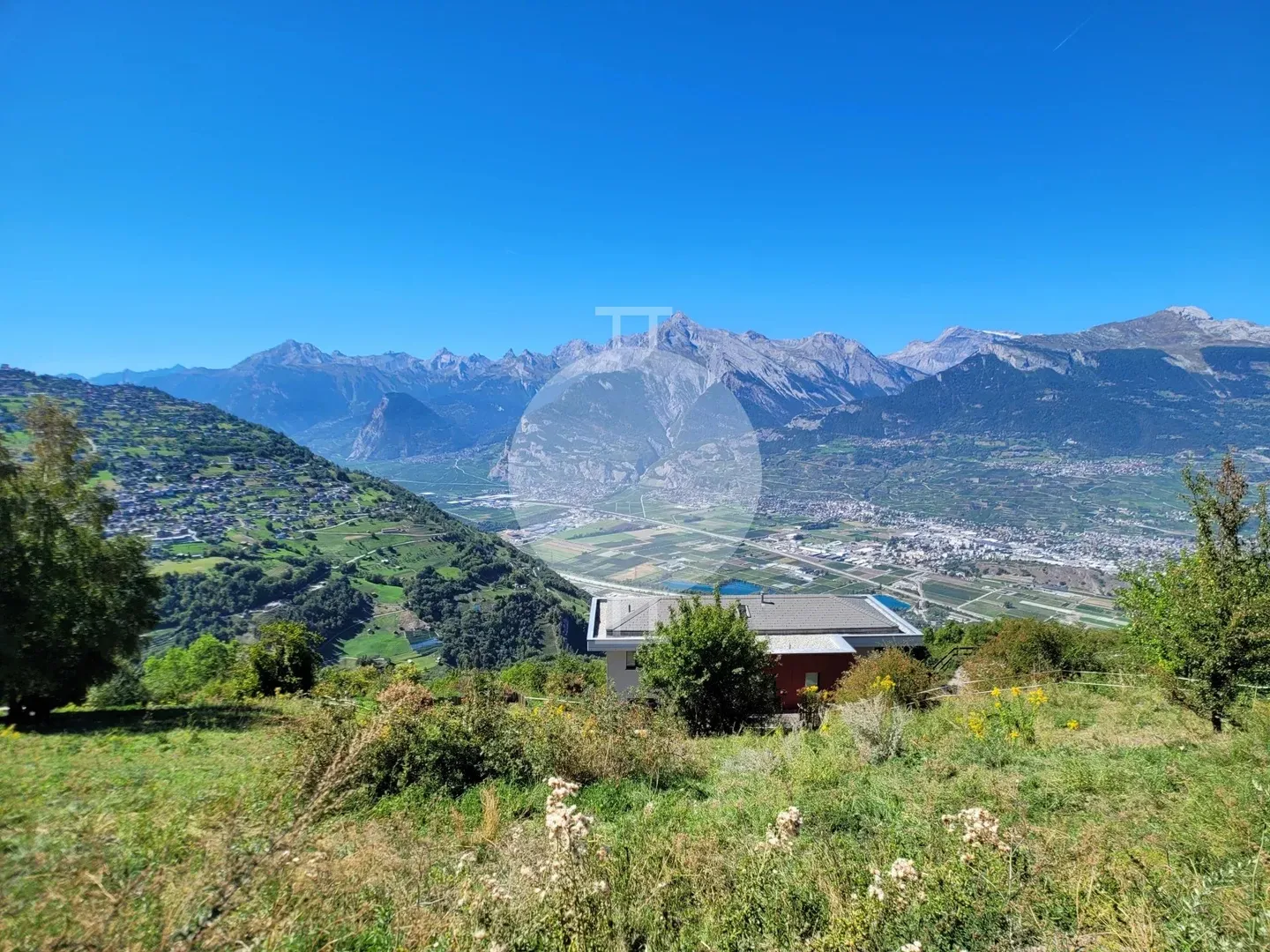 Building plot for main residences in the heart of Veysonnaz - Photo 1 of 3
