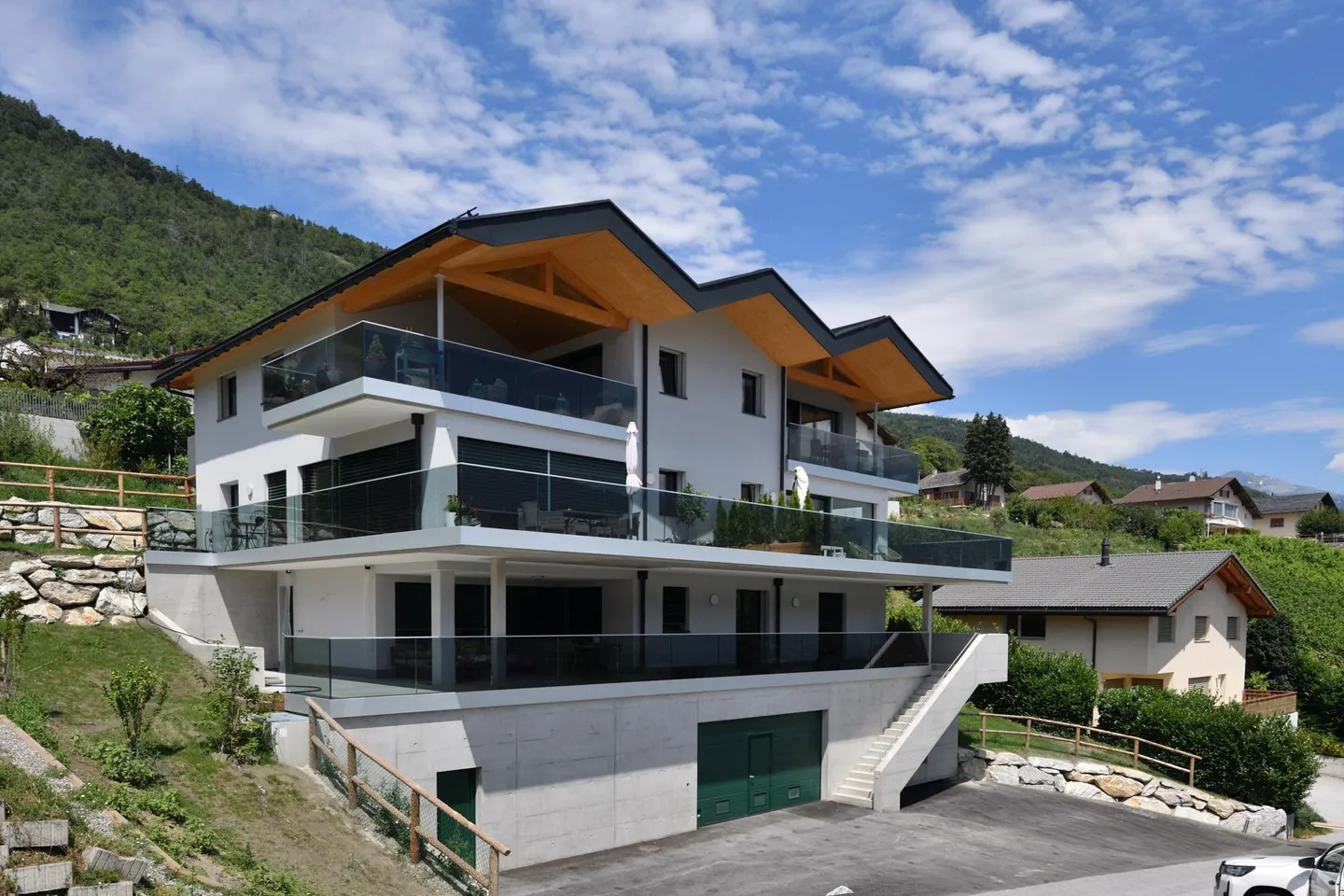 96m2 Hochwertige Wohnung mit Terrasse und Garten - Foto 2 von 7