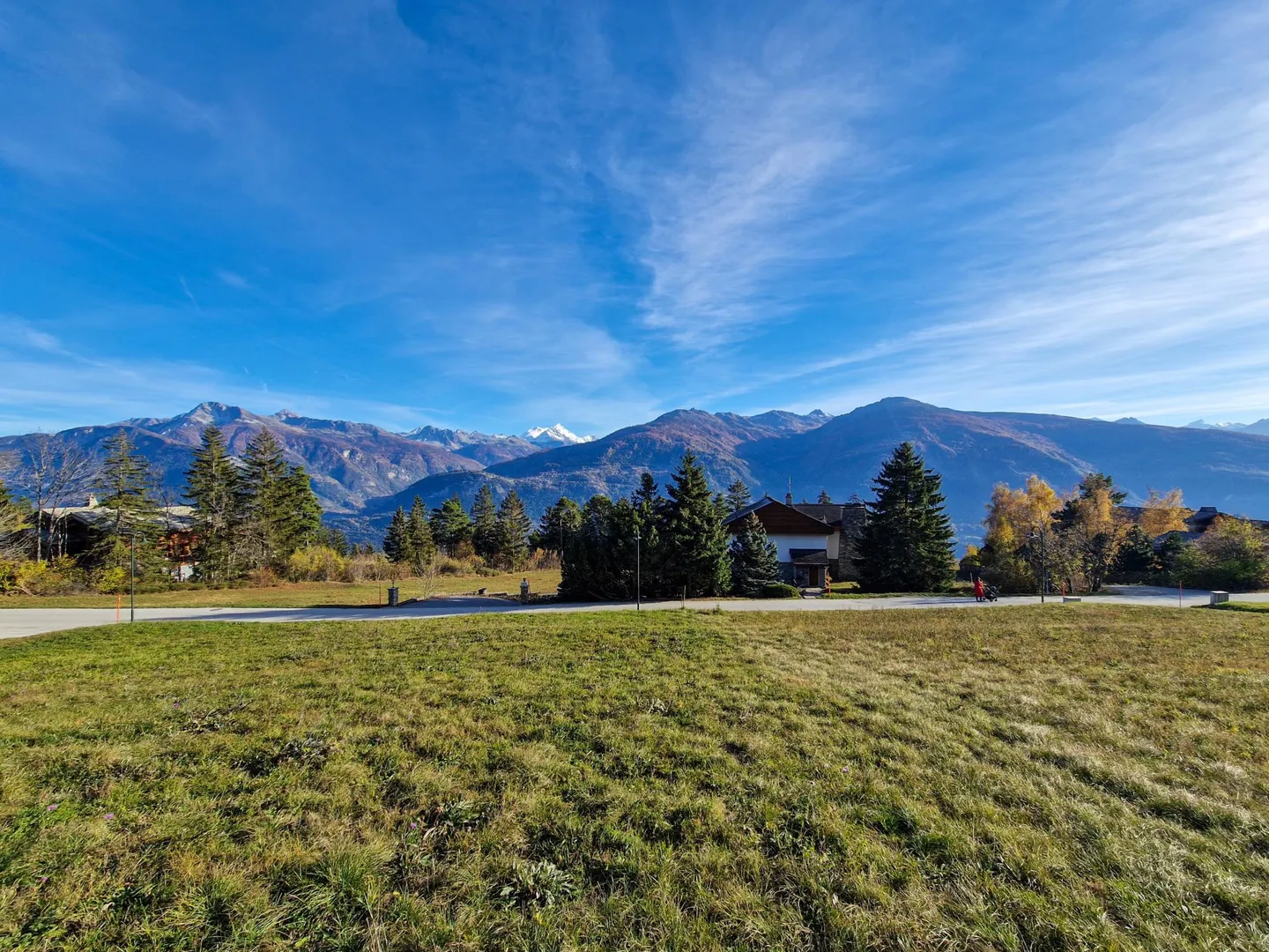 Lussuoso Chalet 4,5 locali a Crans-Montana su progetto (con autorizzazione alla costruzione) - Foto 7 di 10