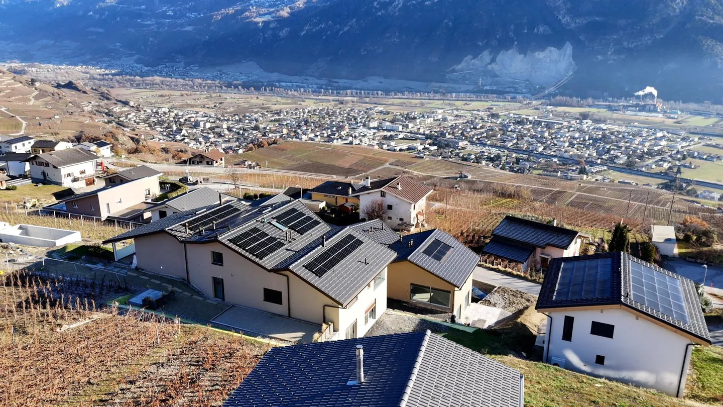 Helles 4,5-Zimmer-Neubau mit Terrasse und atemberaubender Aussicht in Signèse - Foto 10 von 11
