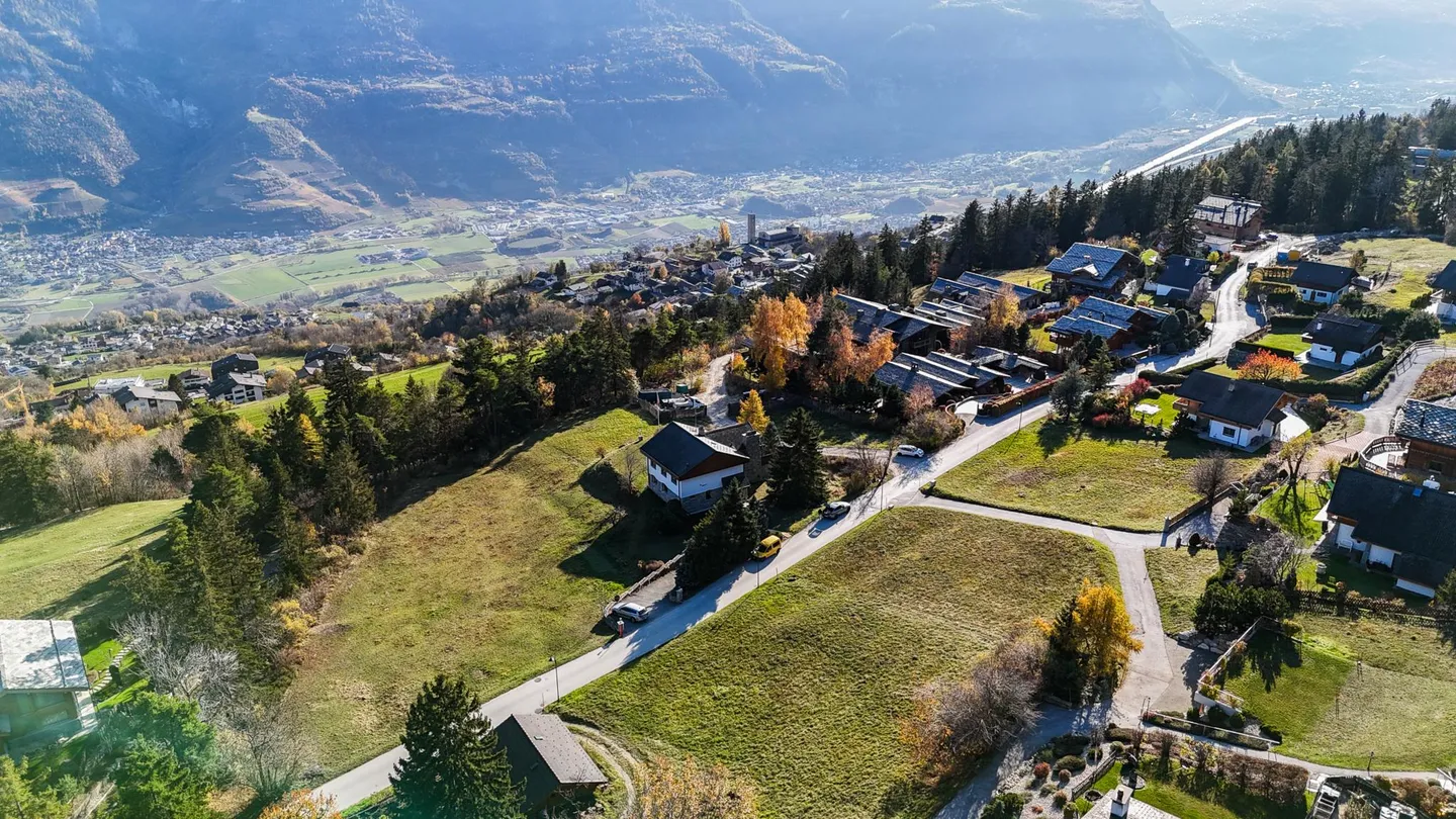 Lussuoso Chalet 4,5 locali a Crans-Montana su progetto (con autorizzazione alla costruzione) - Foto 8 di 10