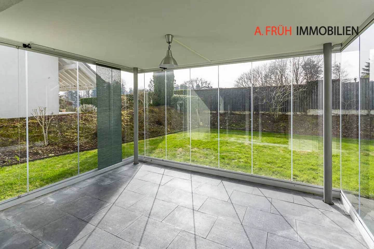 L'oasis verte rencontre la maison de rêve avec jardin d'hiver - Photo 5 sur 11