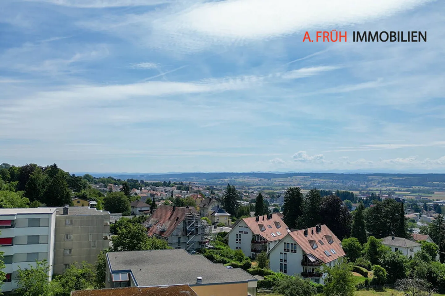 Living with a View: Penthouse Apartment with Potential for Individual Design - Photo 7 of 8
