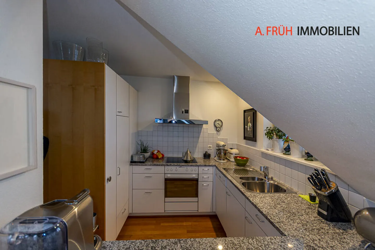 Timeless residential charm multi-family house with 3 residential units - Photo 10 of 13