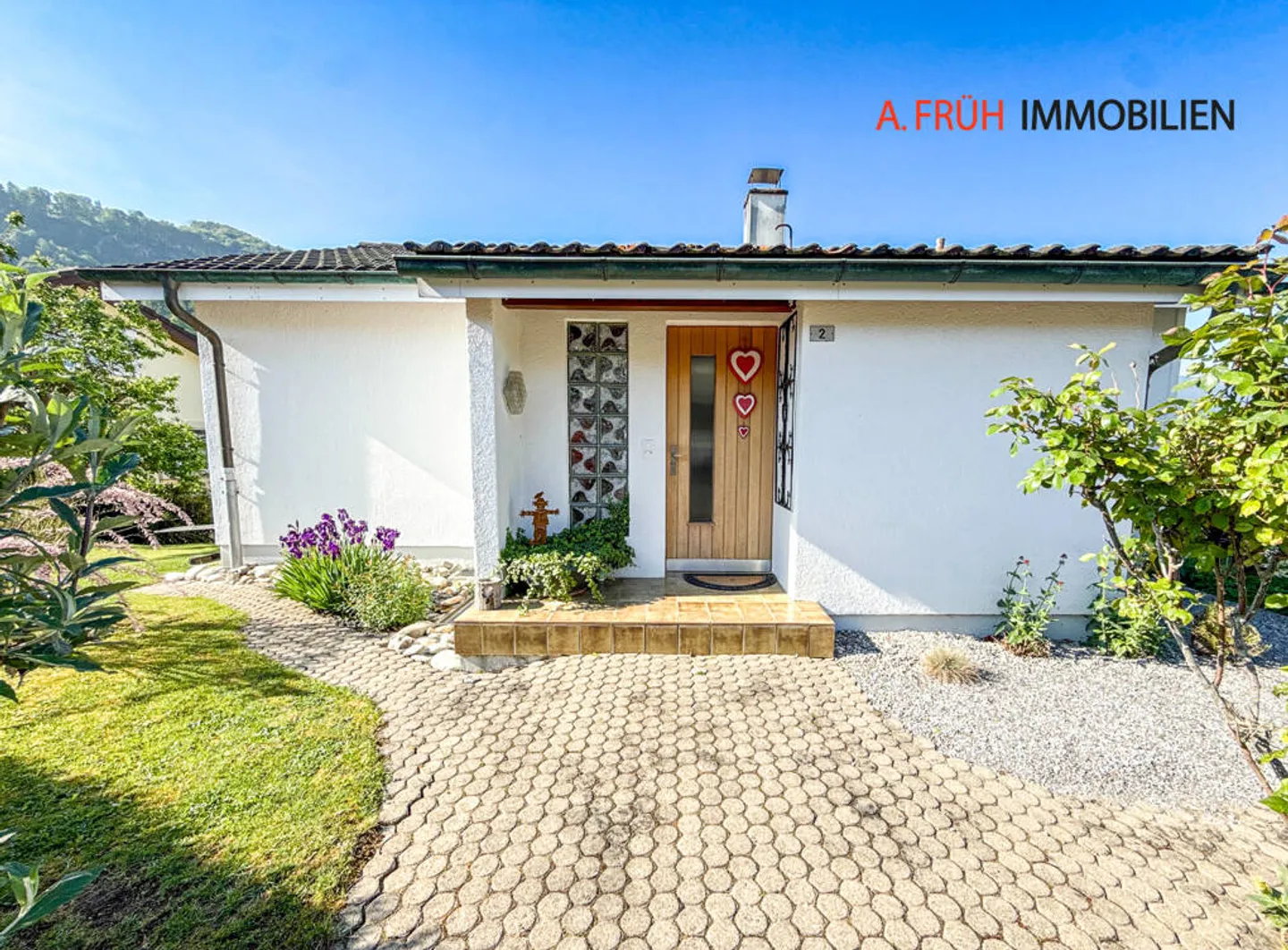 Casa Incantevole: Villa Unifamiliare in una Posizione Vicina alla Natura. - Foto 2 di 13