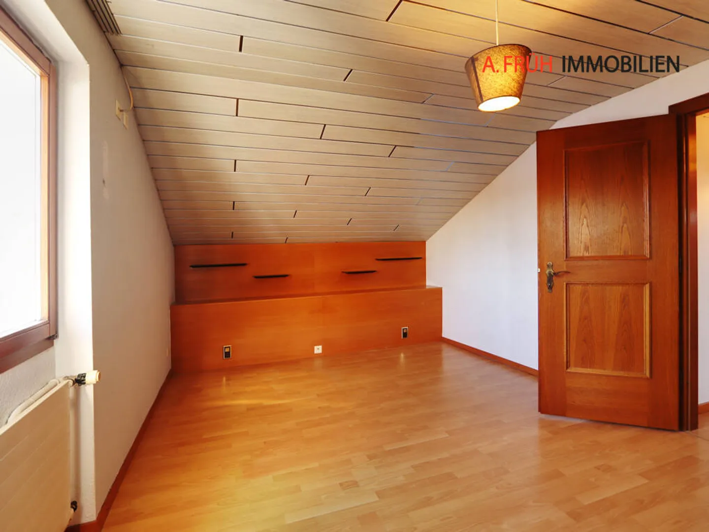 Two apartments, one home: Generational house near the Aare - Photo 8 of 13