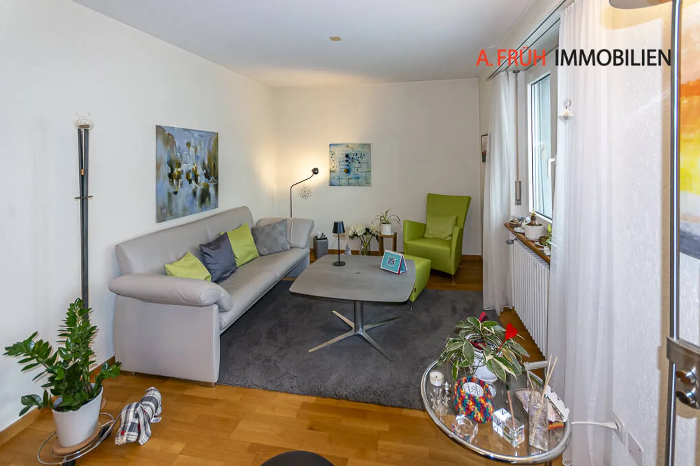 Charming Single-Family Home with Conservatory and Sunny Garden Area - Photo 2 of 11