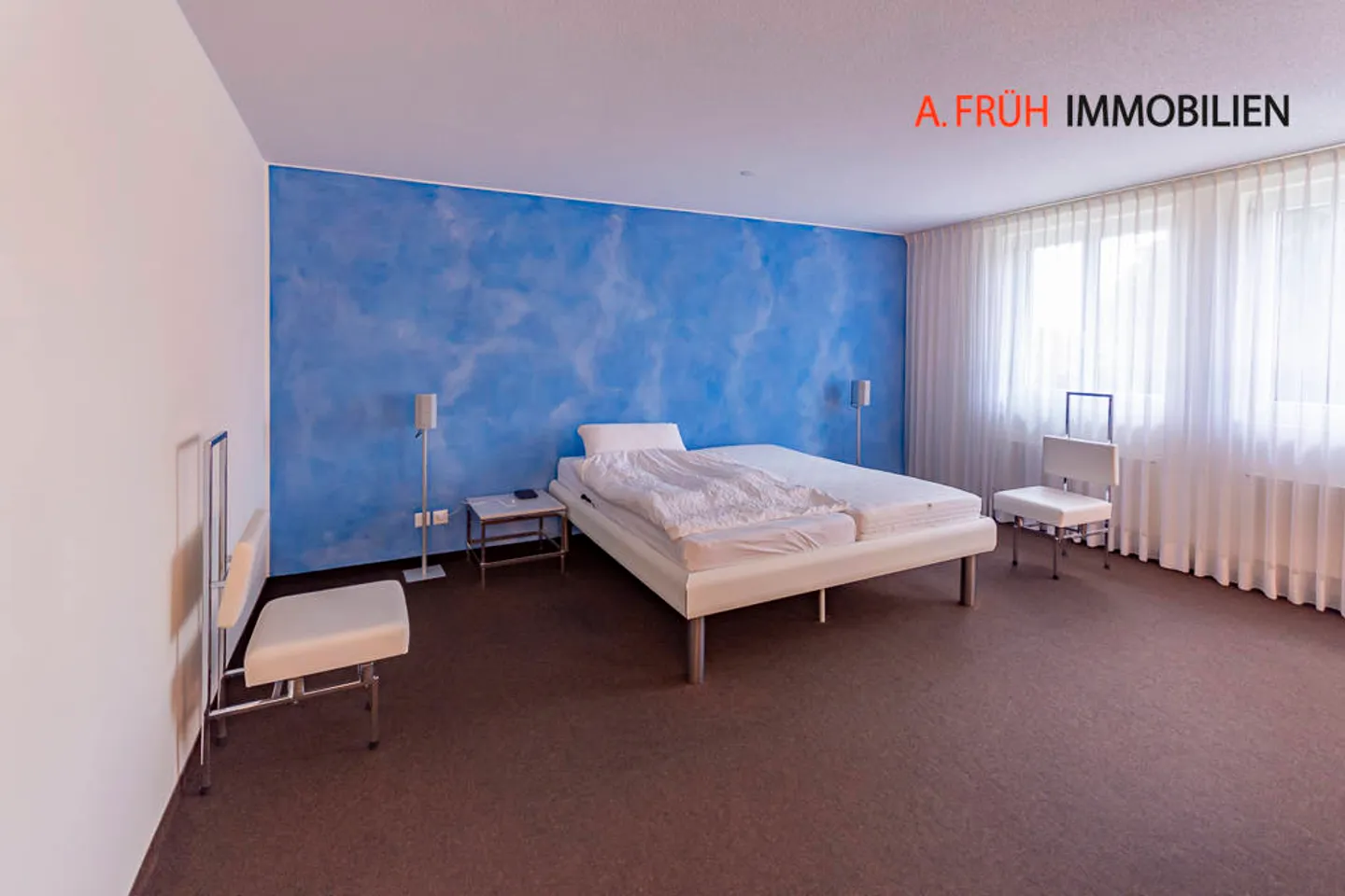 Exclusive 9-room maisonette apartment with large studio - Photo 12 of 13