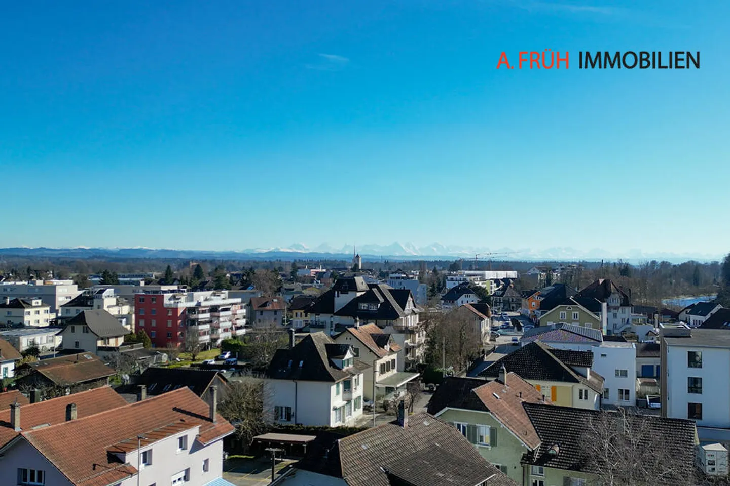 Vivre au centre avec ascenseur et cheminée - Appartement avec caractère - Photo 9 sur 9