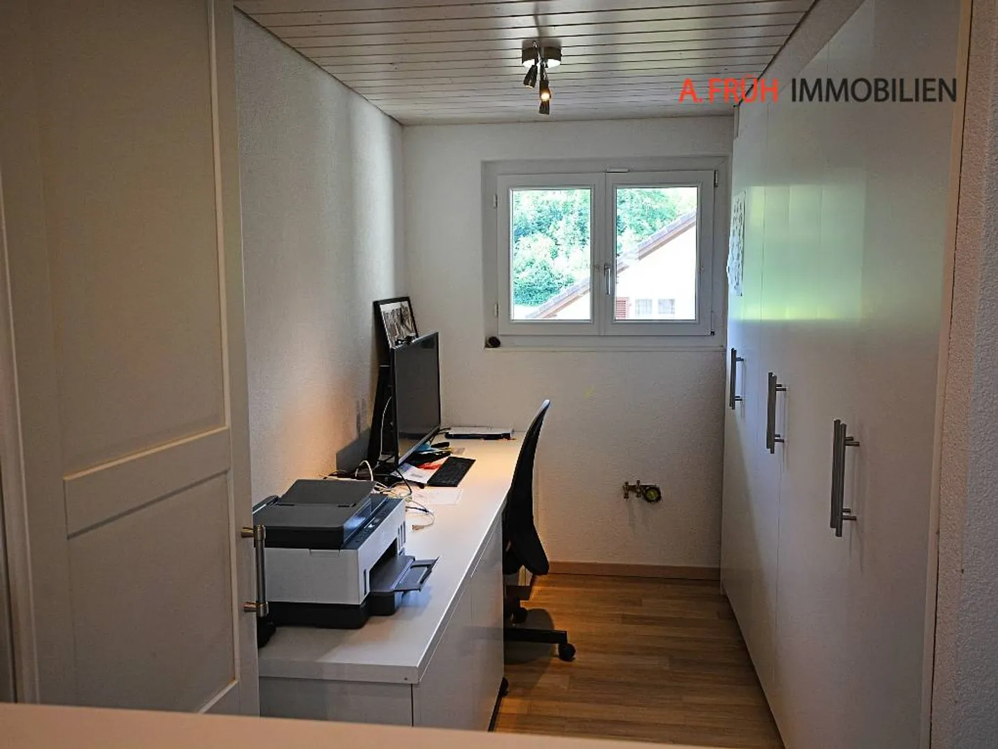 Maisonette spacieuse avec oasis de jardin et deux entrées séparées - Photo 9 sur 13