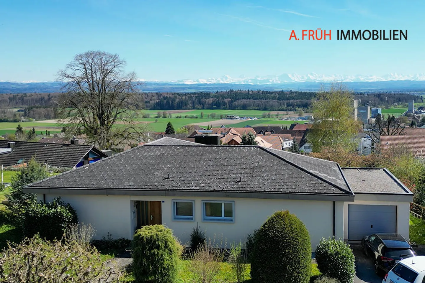 A Home with a View to Fall in Love with, Large Garden and View - Photo 13 of 13