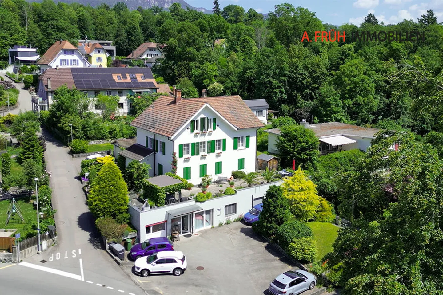 Edificio residenziale e commerciale elegante in una posizione ricercata a Soletta - Foto 1 di 13