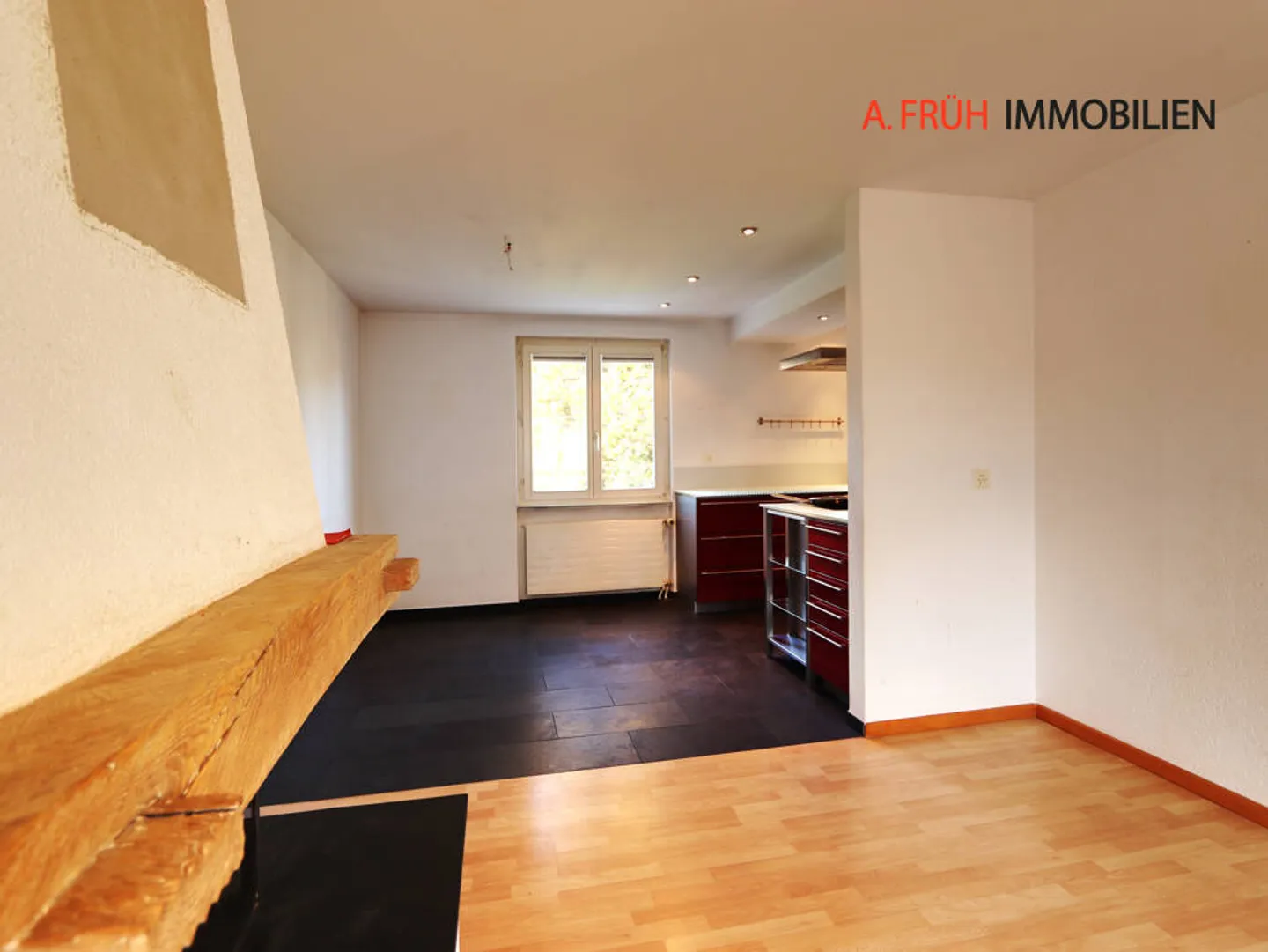 Two apartments, one home: Generational house near the Aare - Photo 4 of 13