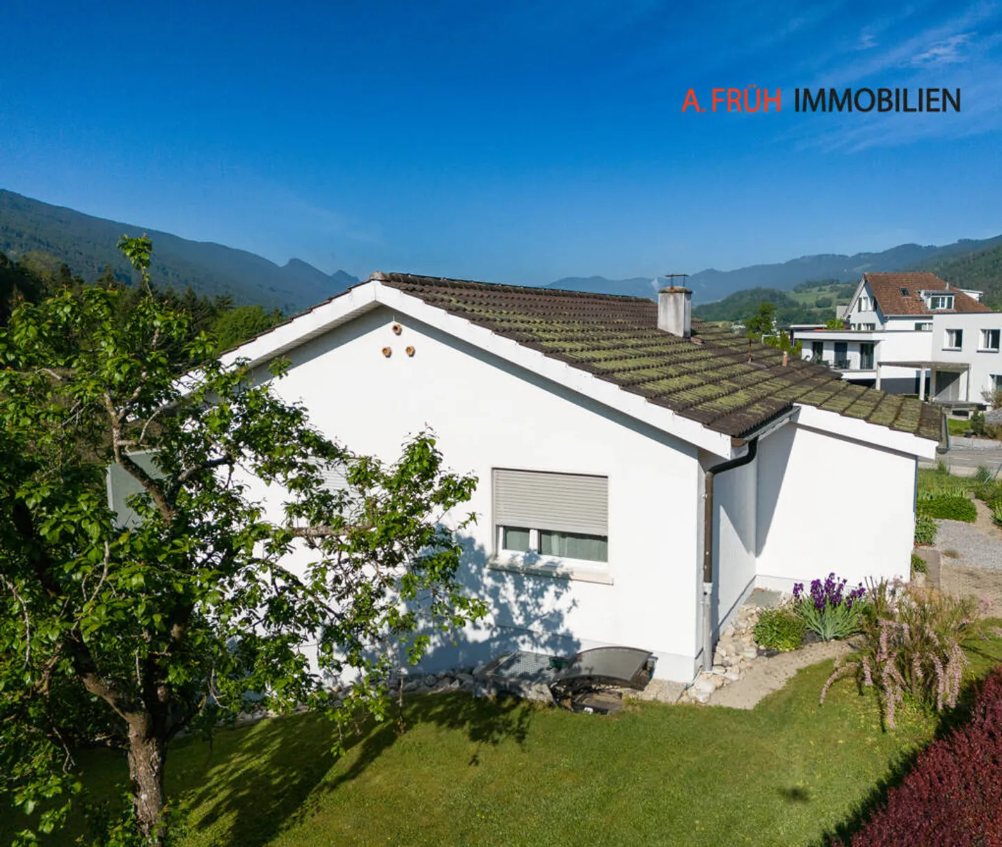 Casa Incantevole: Villa Unifamiliare in una Posizione Vicina alla Natura. - Foto 1 di 13