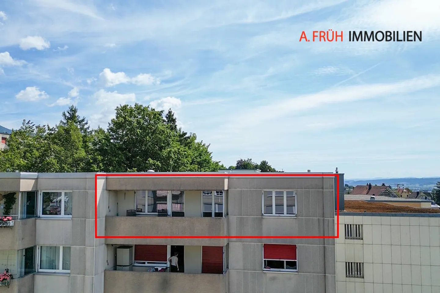 Living with a View: Penthouse Apartment with Potential for Individual Design - Photo 8 of 8
