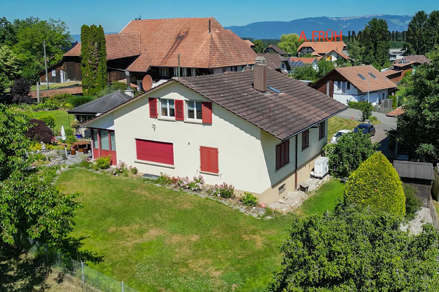 Une maison avec histoire et avenir - Photo 1 sur 10