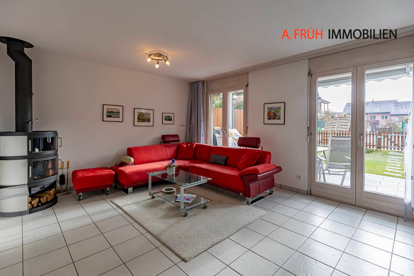 Casa a schiera per famiglie con giardino, balcone e molto spazio - Foto 3 di 11