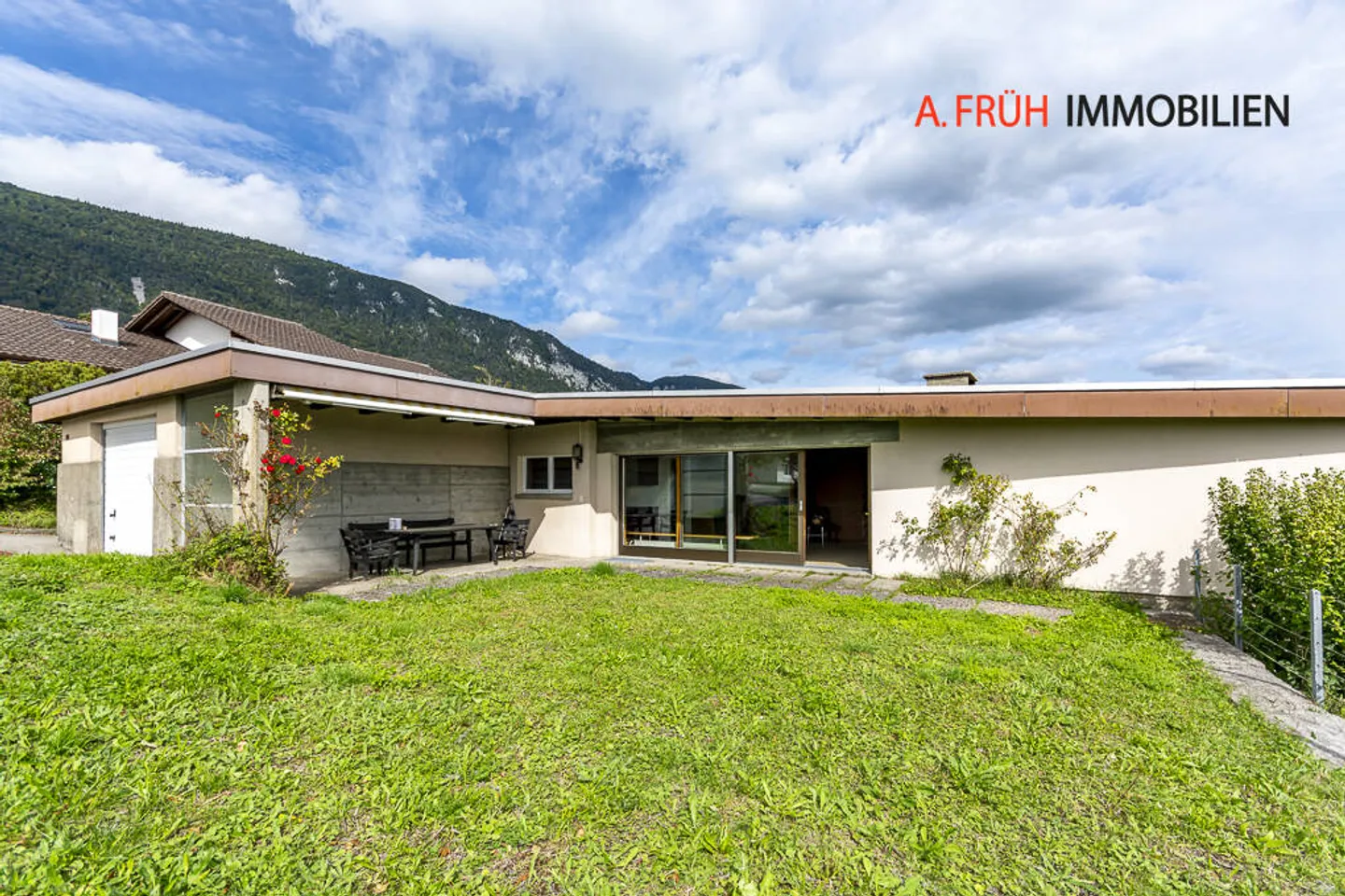 Bright single-family home in a quiet location with mountain views and panoramic views over Solothurn - Photo 6 of 12