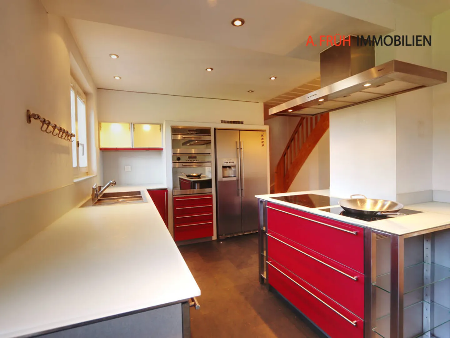 Two apartments, one home: Generational house near the Aare - Photo 3 of 13