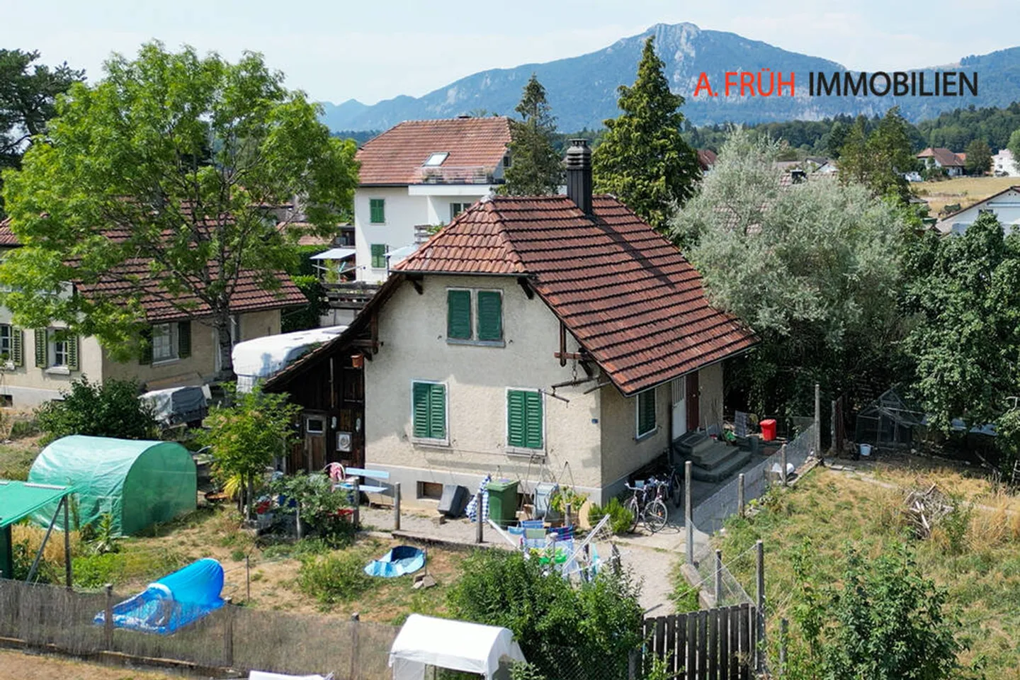 Vielseitiges Grundstück mit Entwicklungspotenzial - Foto 2 di 6