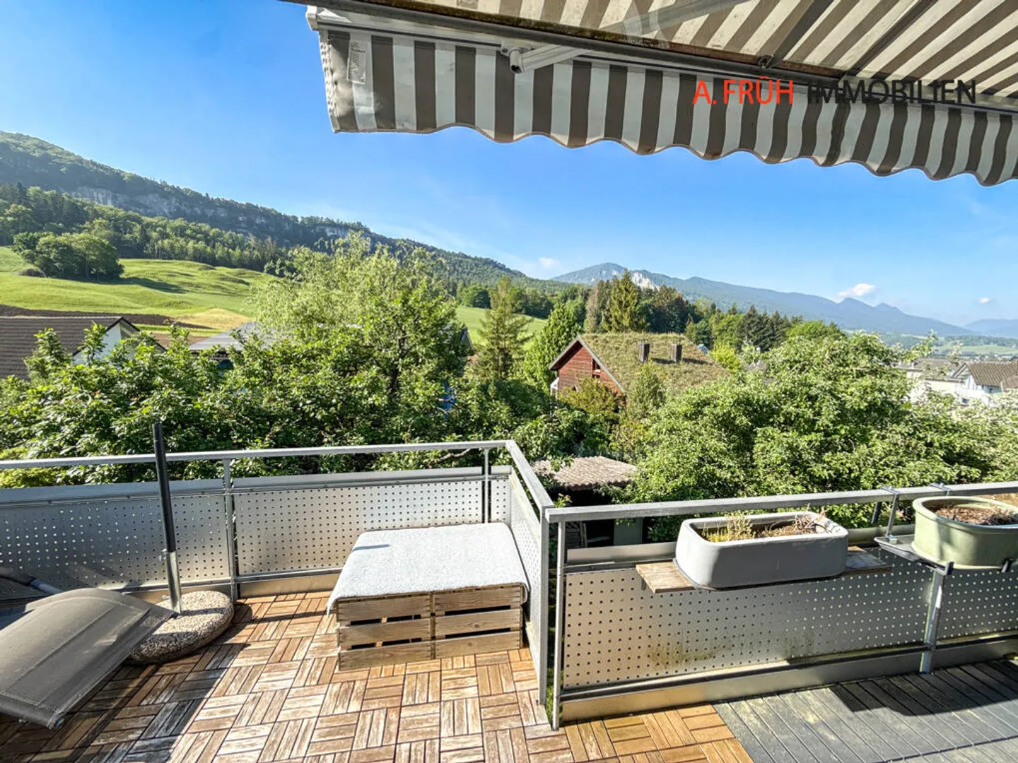 Casa Incantevole: Villa Unifamiliare in una Posizione Vicina alla Natura. - Foto 4 di 13
