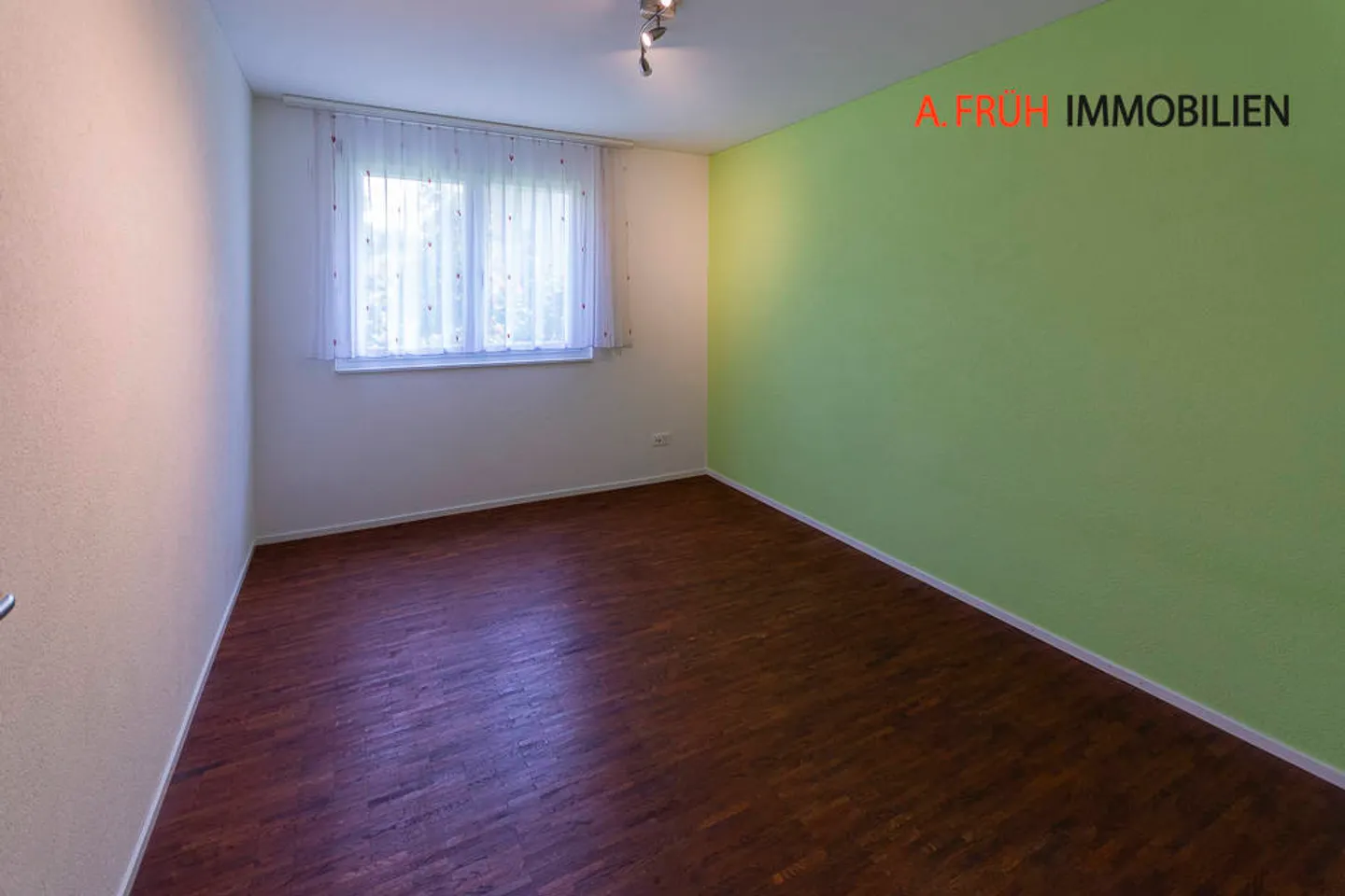Ground-level garden apartment with comfort perfect for old age - Photo 8 of 13