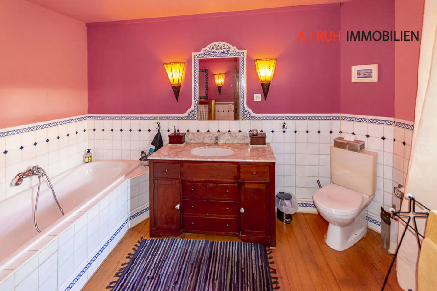 Historical Maisonette with Idyllic Garden and Charm - Photo 10 of 13