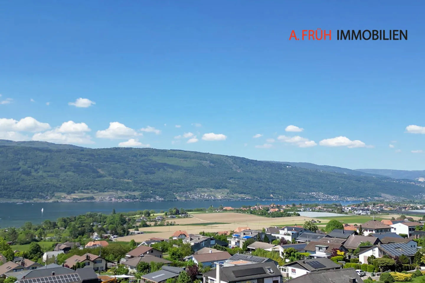 Ein Haus voller Licht und Leben über dem Bielersee - Photo 10 sur 10