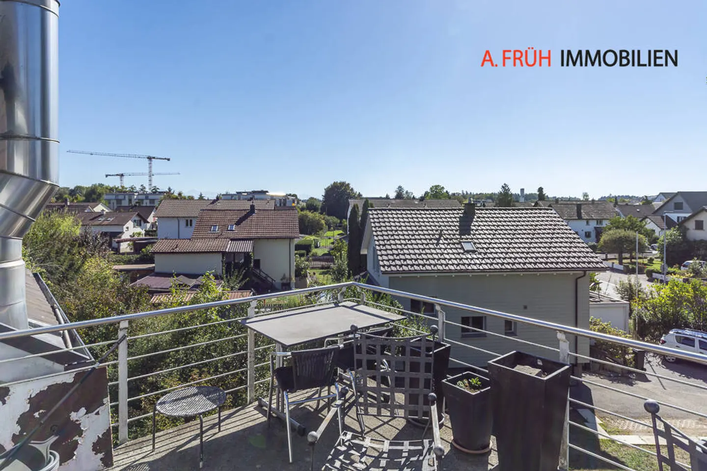 Mehrfamilienhaus mit Weitblick und architektonischem Charme - Photo 10 of 13
