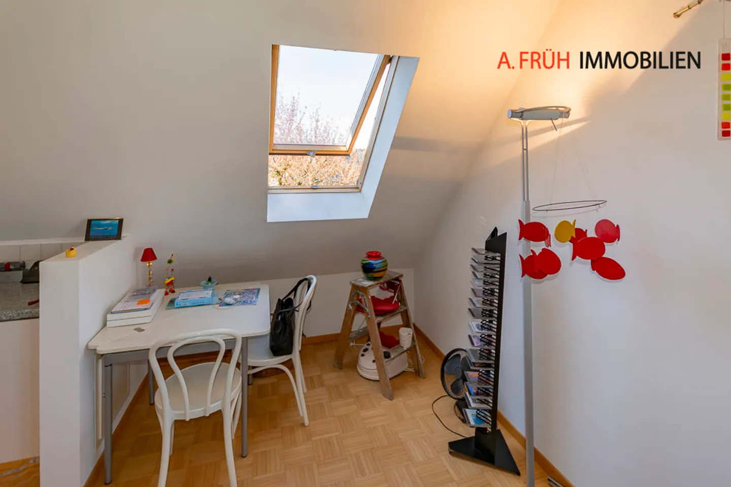 Multi-family house with charm and potential at the foot of the Jura - Photo 9 of 13