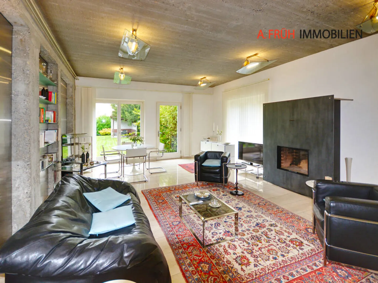 Maison multifamiliale polyvalente - Photo 3 sur 13