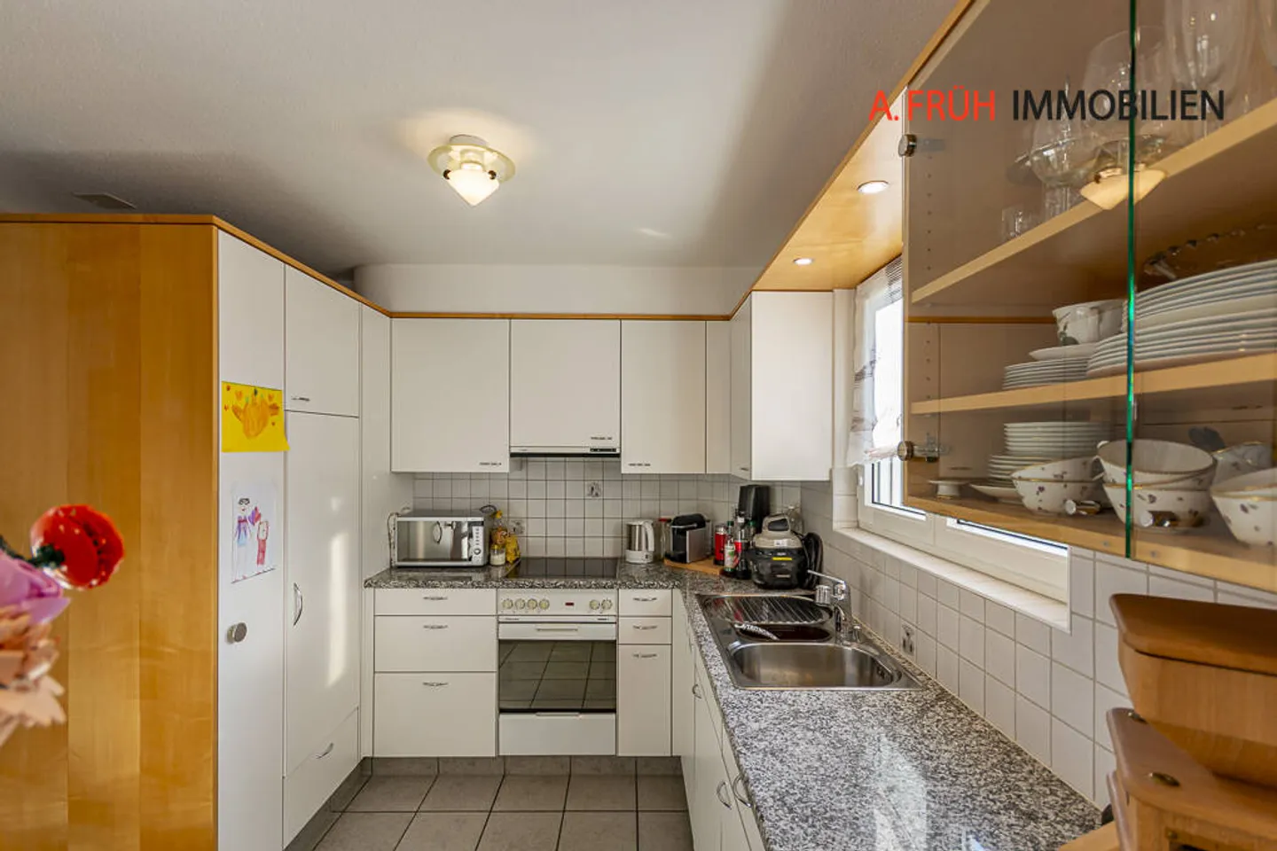 Timeless residential charm multi-family house with 3 residential units - Photo 3 of 13