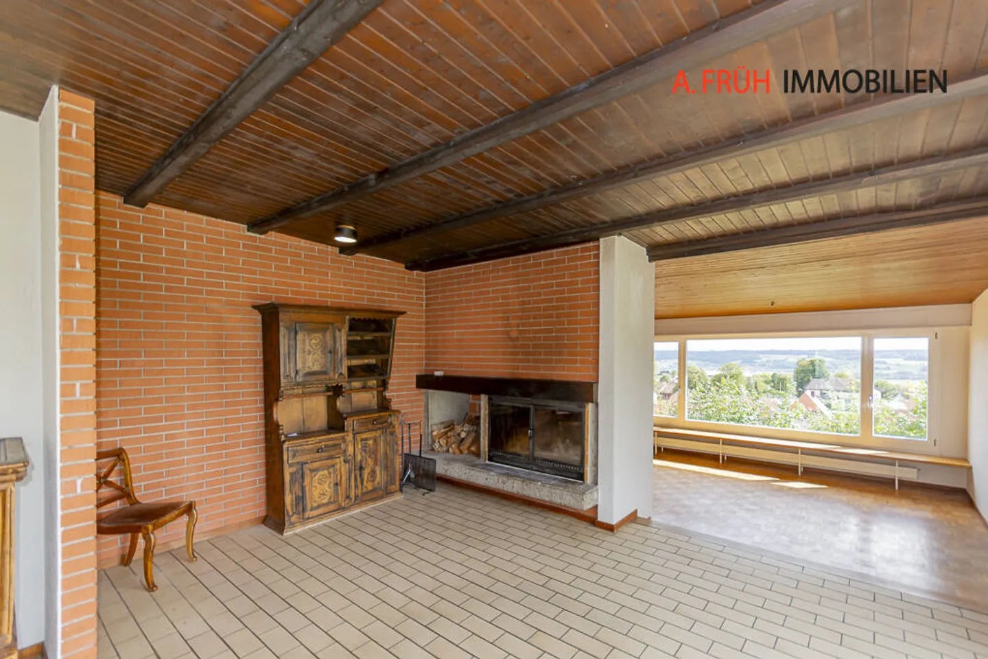 Bright single-family home in a quiet location with mountain views and panoramic views over Solothurn - Photo 4 of 12