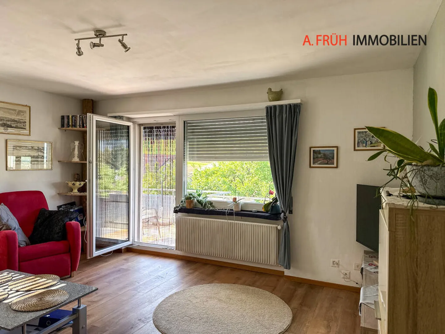 Casa Incantevole: Villa Unifamiliare in una Posizione Vicina alla Natura. - Foto 5 di 13