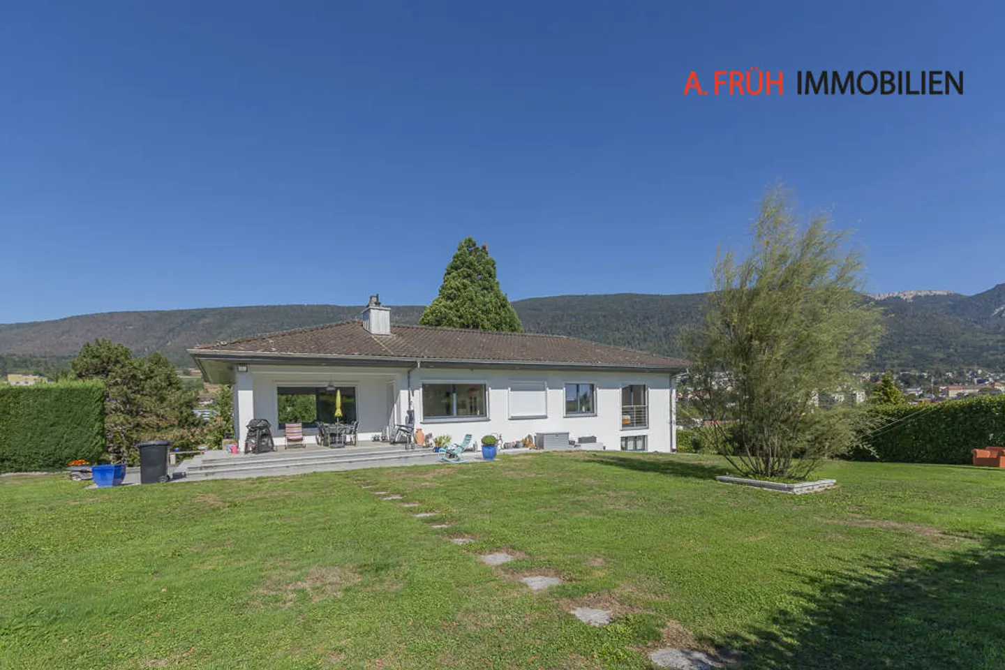 Une oasis privée avec beaucoup d'espace et une vue magnifique - Photo 11 sur 13