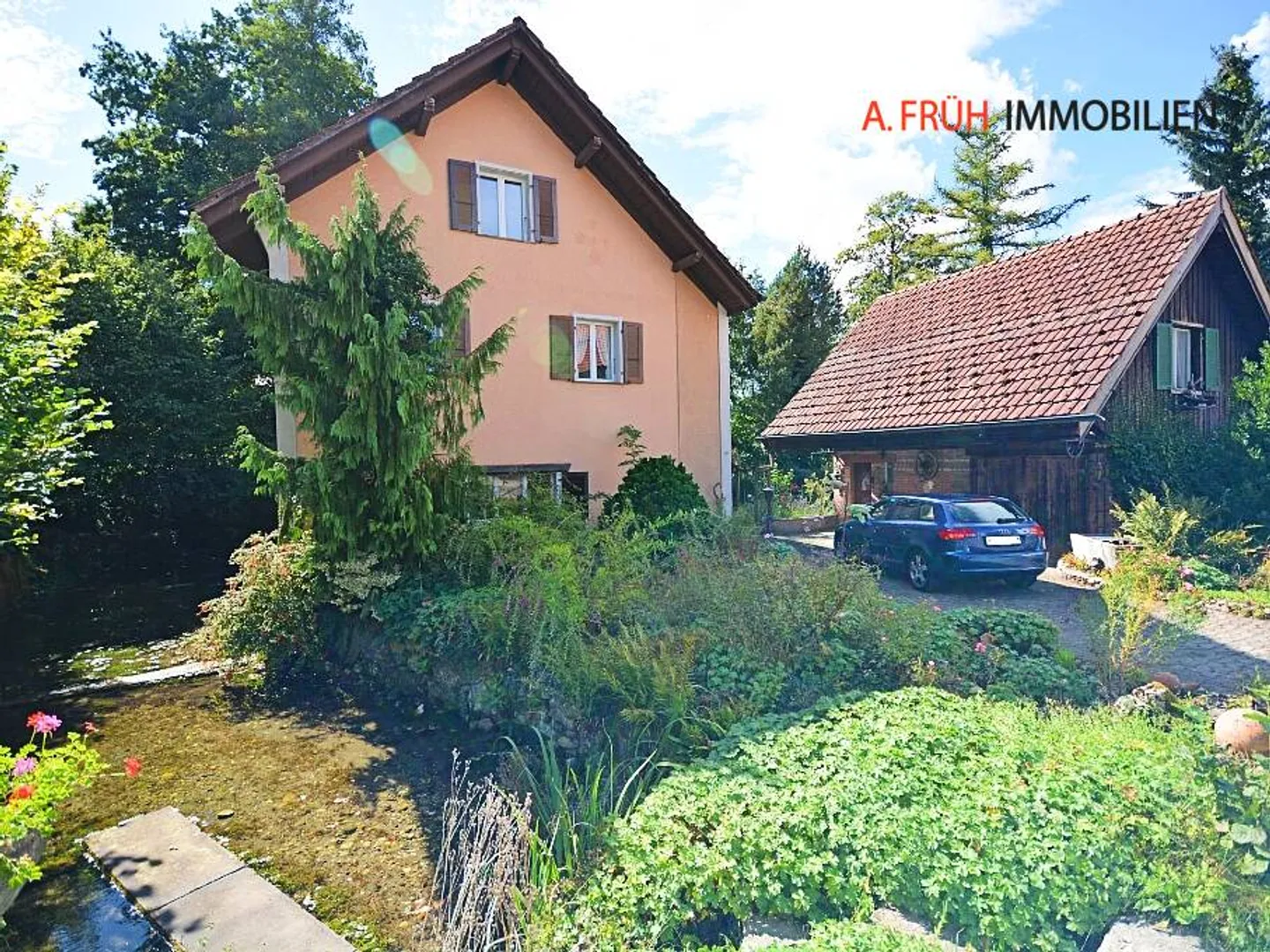 Incantevole casa unifamiliare con capanno e giardino idilliaco direttamente al ruscello - Foto 1 di 13